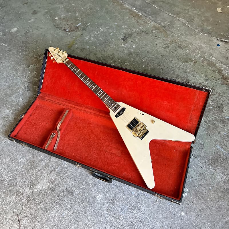 Fernandes Flying V FV-80k Shin custom artist c 1990 crème original vintage  MIJ Japan shredder Kahler