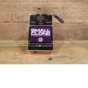 Electro-Harmonix EH 4600 Small Clone analog chorus (including MN3007 BBD chip and cable)