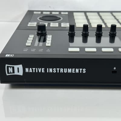 Amazon.com: Native Instruments Maschine Studio, Black