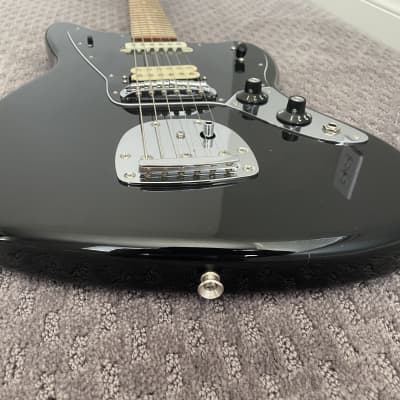 Fender Player Jaguar HS with Pau Ferro Fretboard 2018 - Present Black image 9