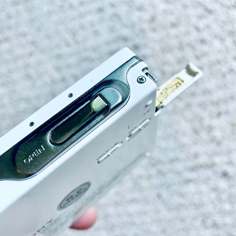 Sony MZ-R900 Walkman MiniDisc Player, Super Rare Excellent