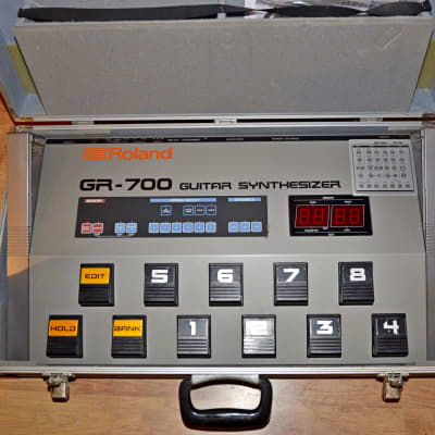 Roland GR-700 + GK-1 Driver + AB-700 Case + C24 cable 1984