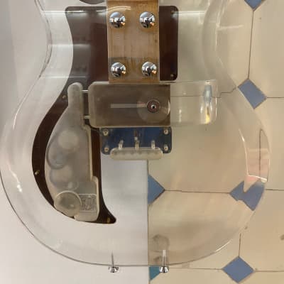 Ampeg Dan Armstrong Lucite Guitar 1969 - Clear image 10