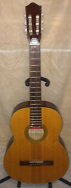 Canora discount classical guitar