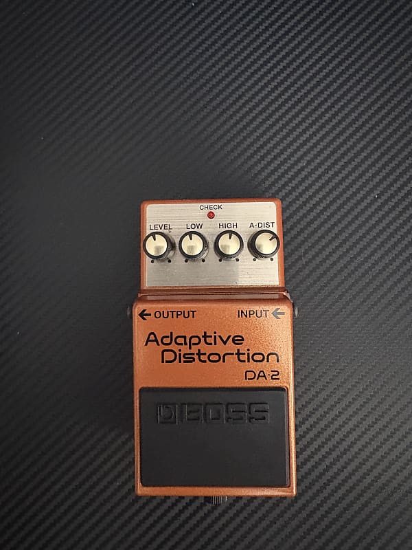 Boss DA-2 Adaptive Distortion