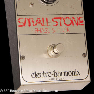 Electro-Harmonix Small Stone EH4800 Phase Shifter | Reverb