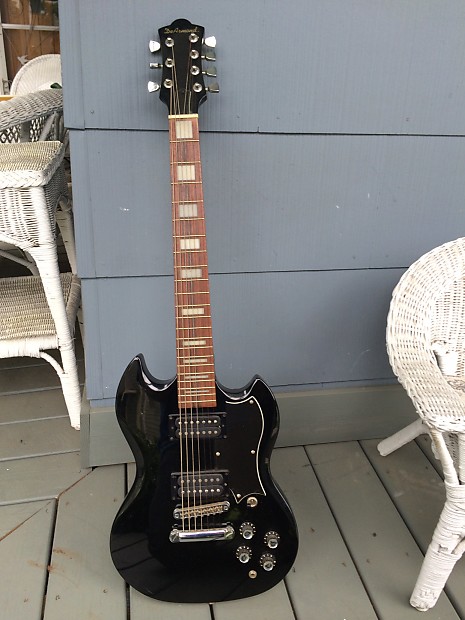 Dearmond sales sg guitar