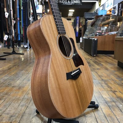 Taylor GS Mini Mahogany Acoustic Guitar w/Padded Gig Bag image 2