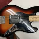 Fender Deluxe sunburst Active Jazz Bass 4 string w/ finger ramp(made in Mexico)