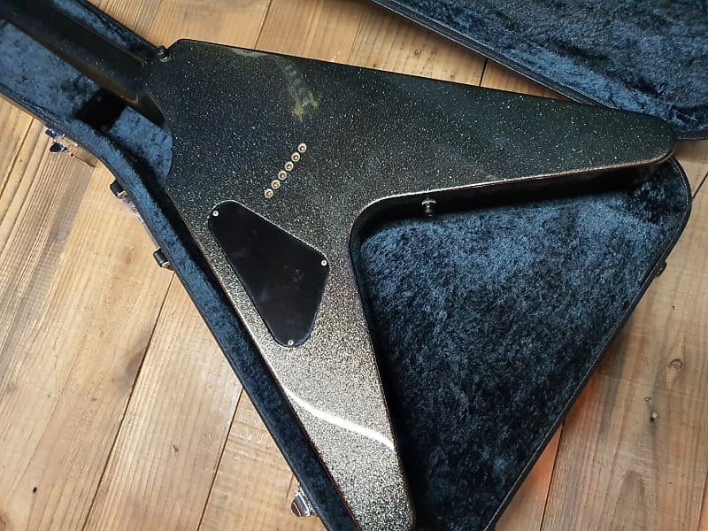 2016 Crying V Syu Signature Electric Guitar Galneryus V