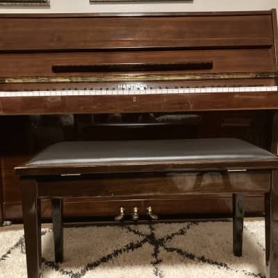 Hastings  Mahogany  Upright Piano image 2