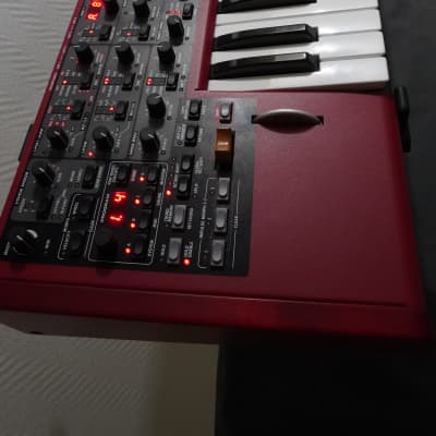 Clavia Nord lead 4
