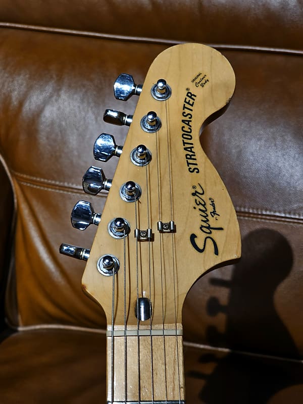 美品　Squier Stratocaster アイボリー Squier SQ Series Stratocaster 1984 (Upgraded!) | Reverb