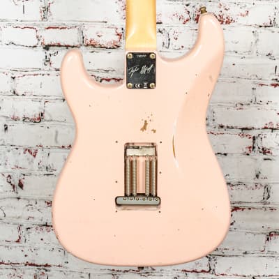Fender - Custom Shop Limited Edition Tyler Bryant Signature "Pinky" - Stratocaster® Electric Guitar - Relic® - Aged Shell Pink - w/ Hardshell Case - xB077 (USED) image 8