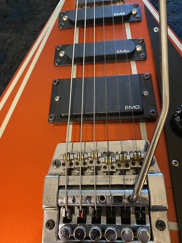 Hondo H771KT Randy Rhoads V w/old EMGs USA kahler and