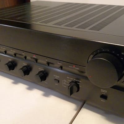 DENON PMA-680R ステレオアンプ DENON PMA-680R Specifications Denon / Den On