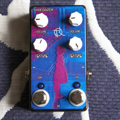 ギター Devi Ever SHOEGAZER inspired fuzz pedal sddefault.jpg