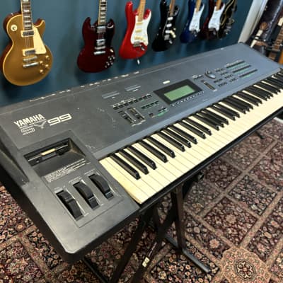 Vintage 1990s Yamaha SY99 FM Synthesizer Synth