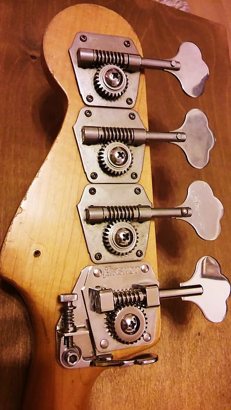 Squier by Fender JAZZ BASS 『ジャンク品』 used】Squier by Fender / Jazz Bass 1983 3.995kg #JV79421