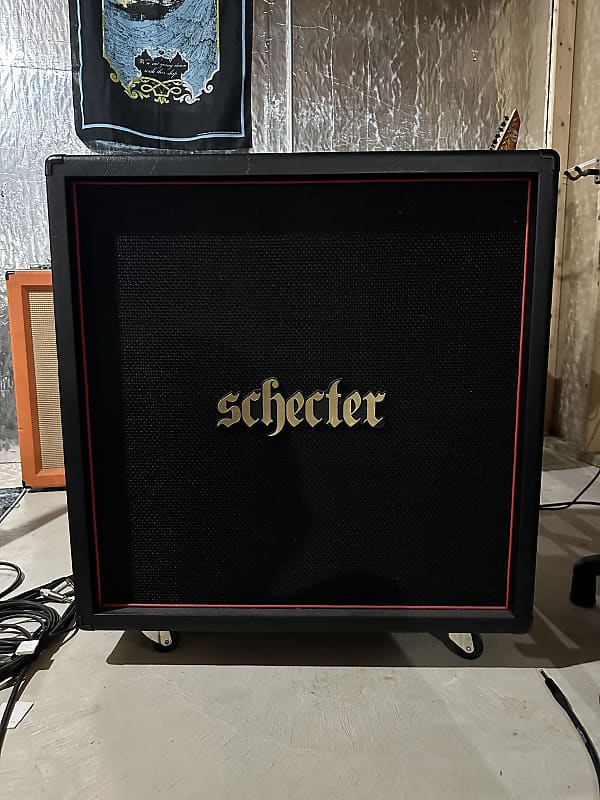 Hellraiser Depth Charge Powered 4x12 Reverb