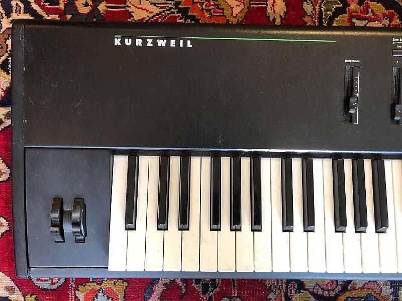【ジャンク】禁煙　Kurzweil PC88 87鍵シンセサイザー ジャンク】禁煙 Kurzweil PC88 87鍵シンセサイザー - メルカリ