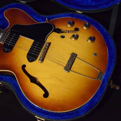 1970 Gibson ES-330/335 custom ordered central block, P90s and gold hardware. image 3