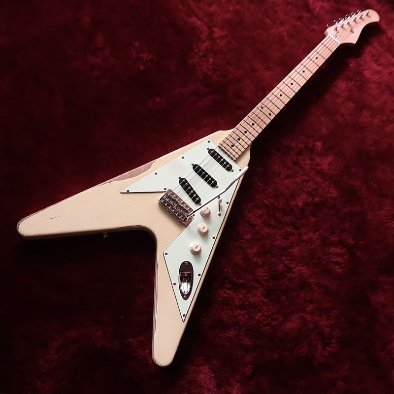 c.2010s Bacchus BFV-HYBRID Flying V Strascaster “Olympic White
