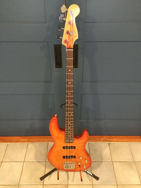 Fender deluxe jazz on sale bass 24