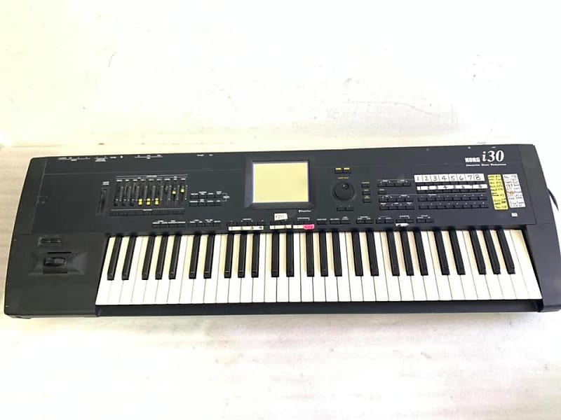 Korg i30 Interactive Music Workstation / Keyboard | Reverb