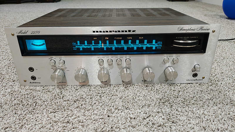 Marantz Model 2230 30-Watt Stereo Solid-State Receiver  			