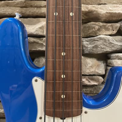 Fender American Standard Jazz Bass V Fretless Conversion 1995 - Electric Blue image 4
