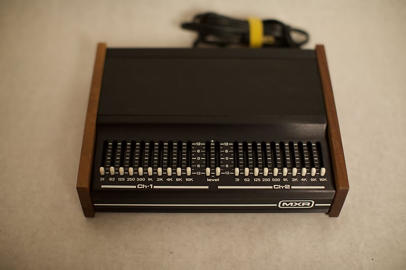 Vintage MXR 114 Stereo Graphic 10 Band 2 Channel Equalizer