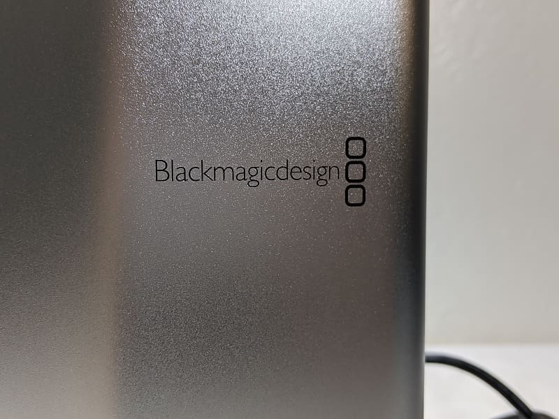 Blackmagic Design eGPU PRO Vega 56 8GB VRAM AMD Radeon RX External Graphics  Card