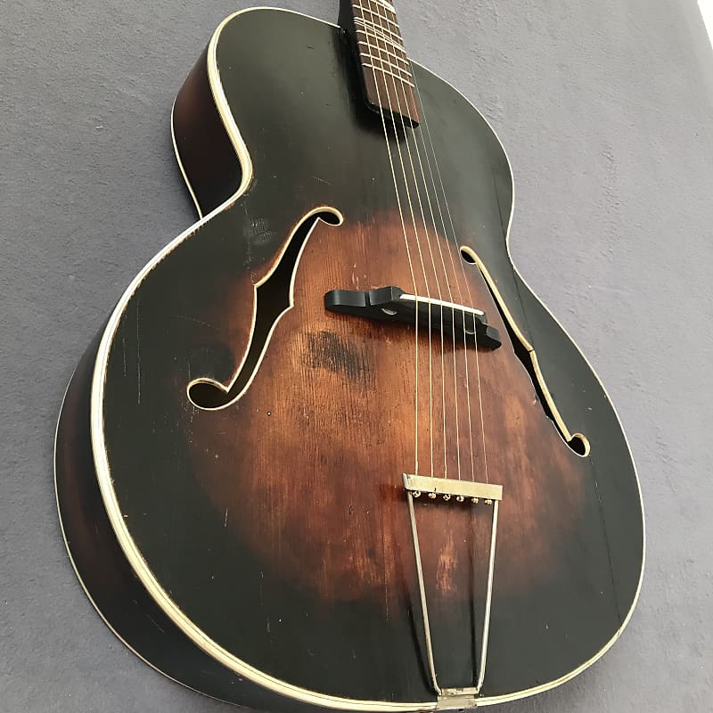 Neubauer hot Vintage Archtop Gitarre