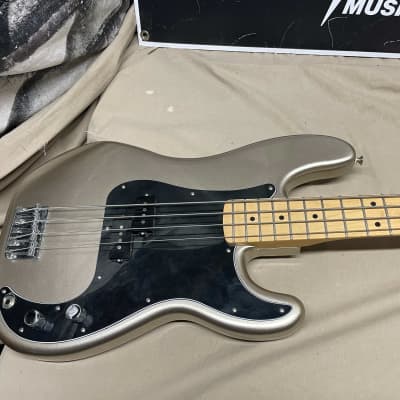 Fender Player Series 4-String P-Bass Precision Bass MIM Mexico 2020 - 2021 image 2