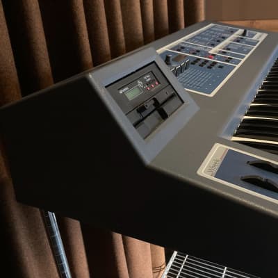 E-MU Systems Emulator II 61-Key 8-Voice Sampler Workstation 1984 - 1988 - Black image 6