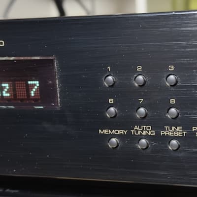 TRIO AM/FM STEREO TUNER T-7 ラジオ・コンポ TRIO AM/FM STEREO TUNER T-7