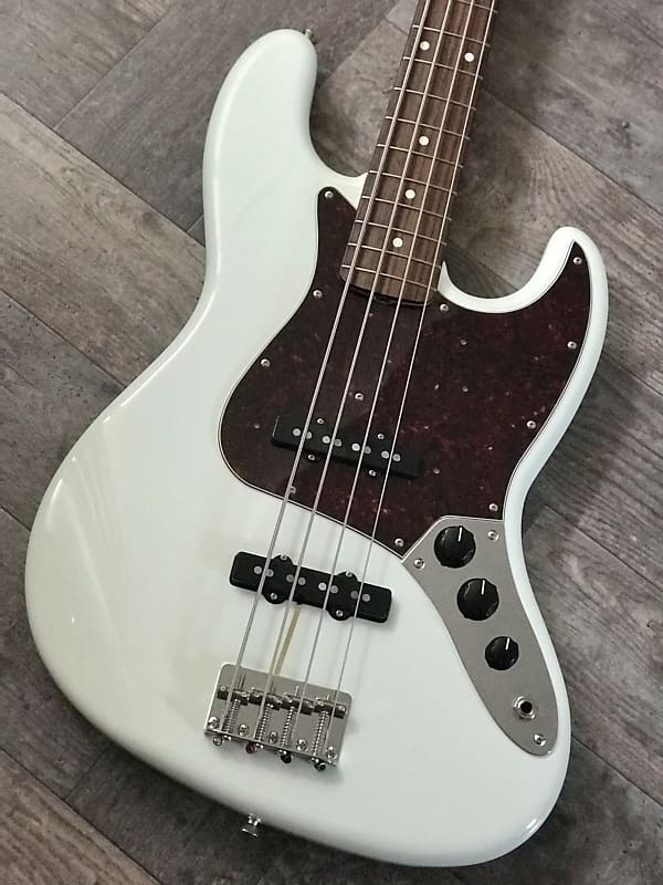 Fender Japan HERITAGE 60s Jazz Bass • 2020