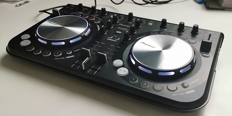 Pioneer DDJ-WeGo-K ブラック DJコントローラー Amazon.com: Pioneer DJ DJ Mixer, Black (DDJ-WeGO : Musical