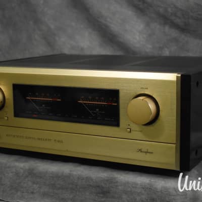 Accuphase E-405 Integrated Stereo Amplifier in Very Good Condition image 2