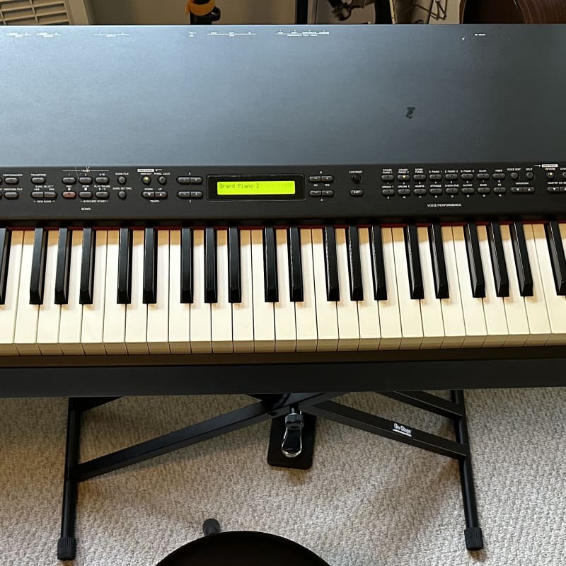 Buy used on sale digital piano