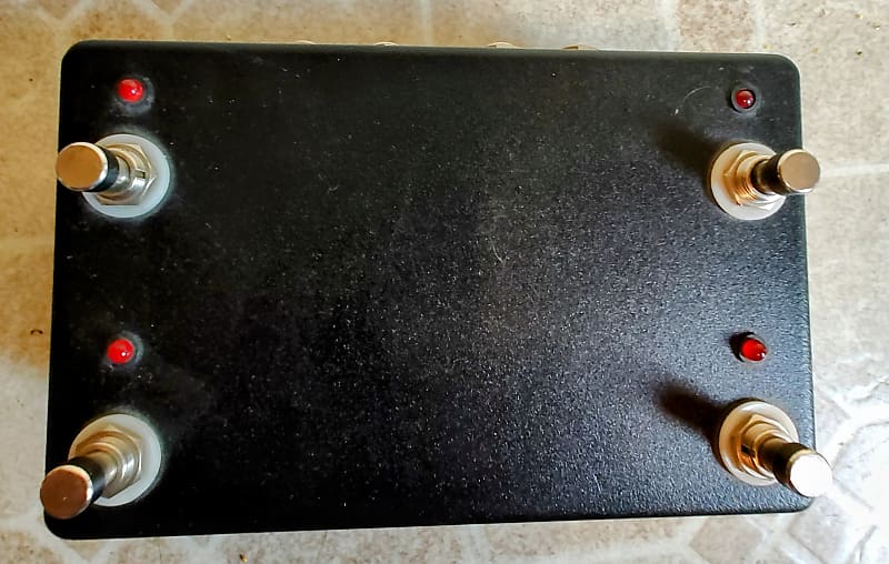 Handmade True Bypass 4 Effects Loops Pedal Reverb