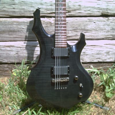 2008 ESP LTD F-400FM Forest Shaped Guitar Black Flametop EMG 81