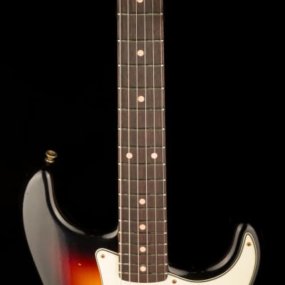 Fender Custom Shop 1961 Stratocaster Hardtail Journeyman Relic 3-Tone Sunburst image 11
