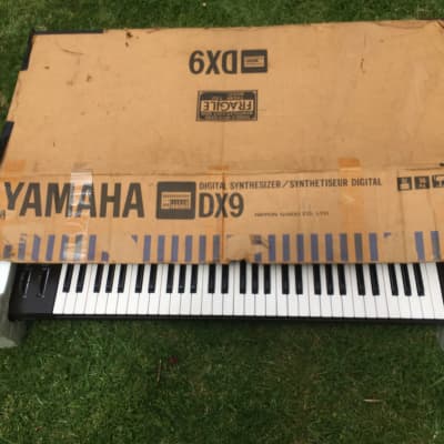 Yamaha DX9 1983 - Brown Metal