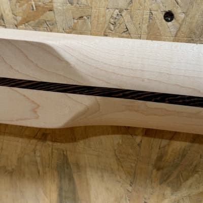 Luthier Made Jazz bass neck - Natural image 9