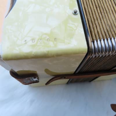 HOHNER VINTAGE 48 BASS ORNATE PEARL ACCORDION RARE CLEAN SERVICED image 9