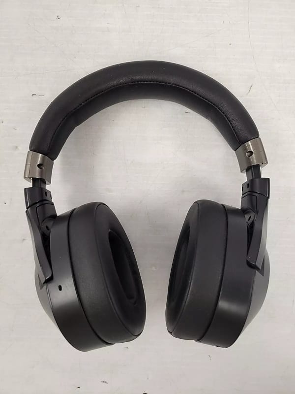 Soundstage Headphones image 1