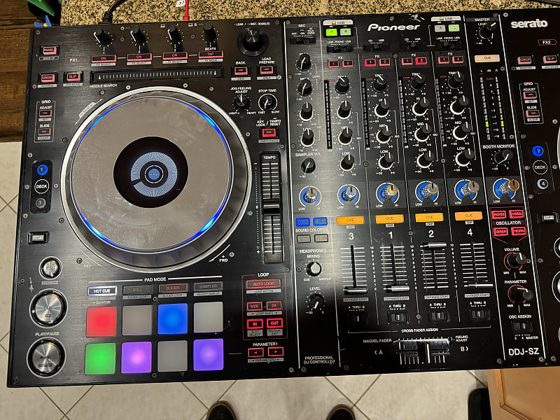 Pioneer DDJ-SZ DJ Controller for Serato