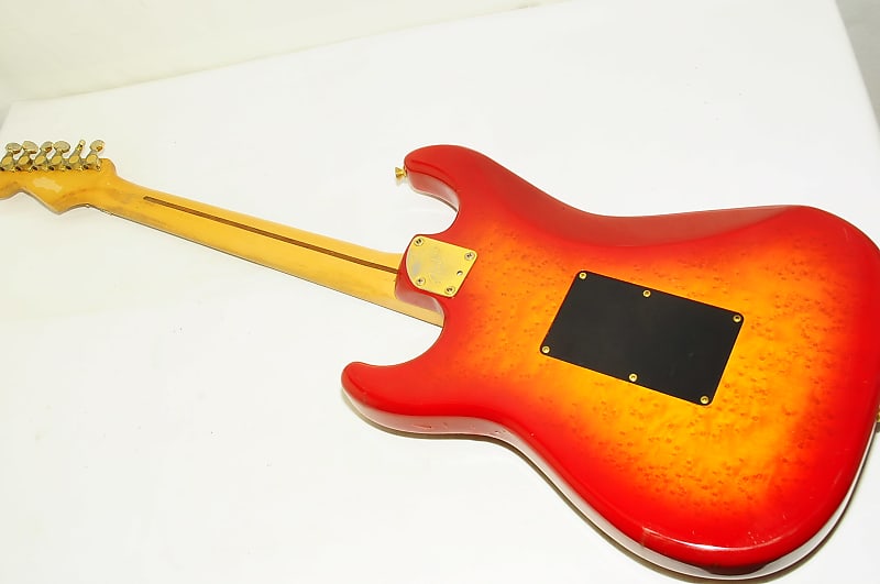 Rare Fender Japan STR-75 SSH Stratocaster Fujigen Electric